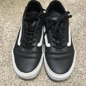 Vans ComfyCush Classic Skate Shoes Black Leather size 10 - Excellent Condition!